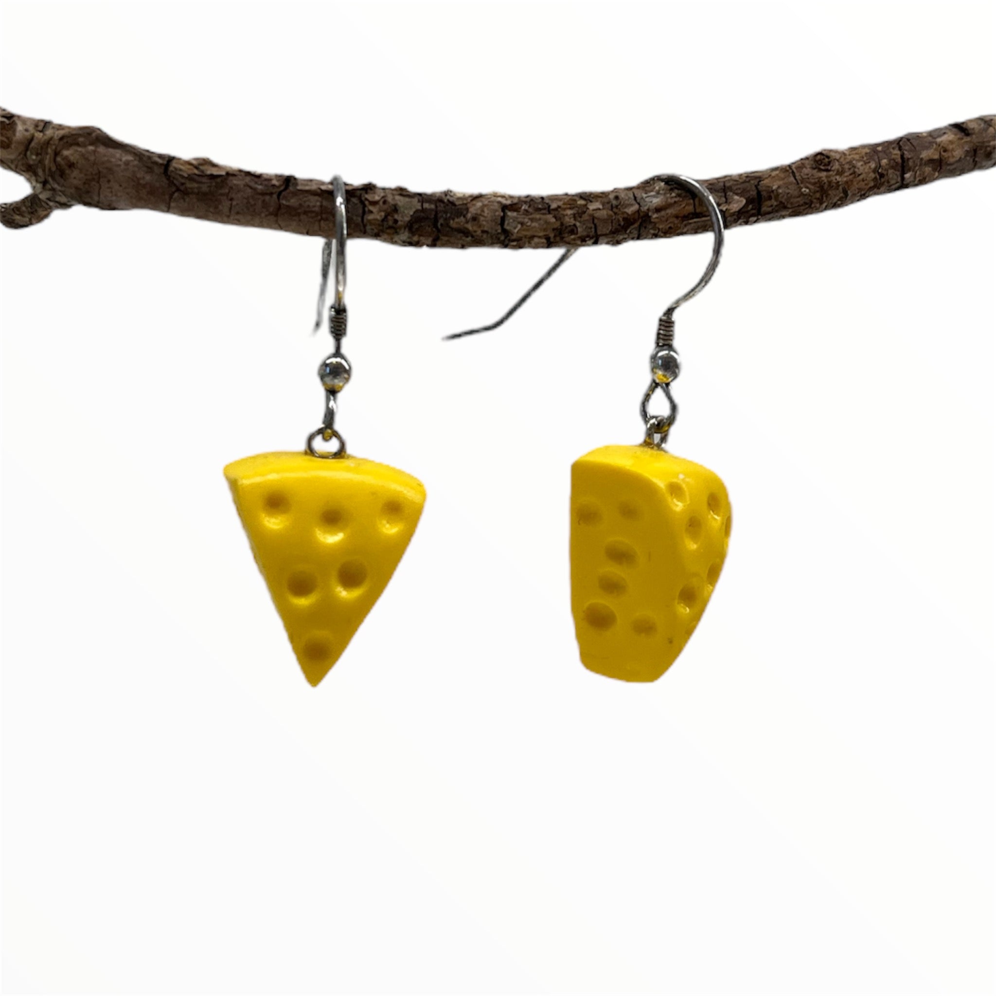 Handgjorda Örhängen Ost – Unika Örhängen Formade som Ost